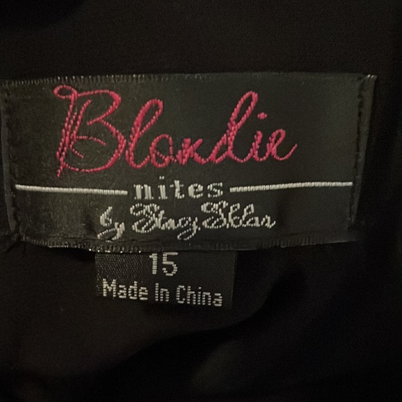 Backless Party Dress- Black with white bedazzled Design Lace bottom - Picture 9 of 10